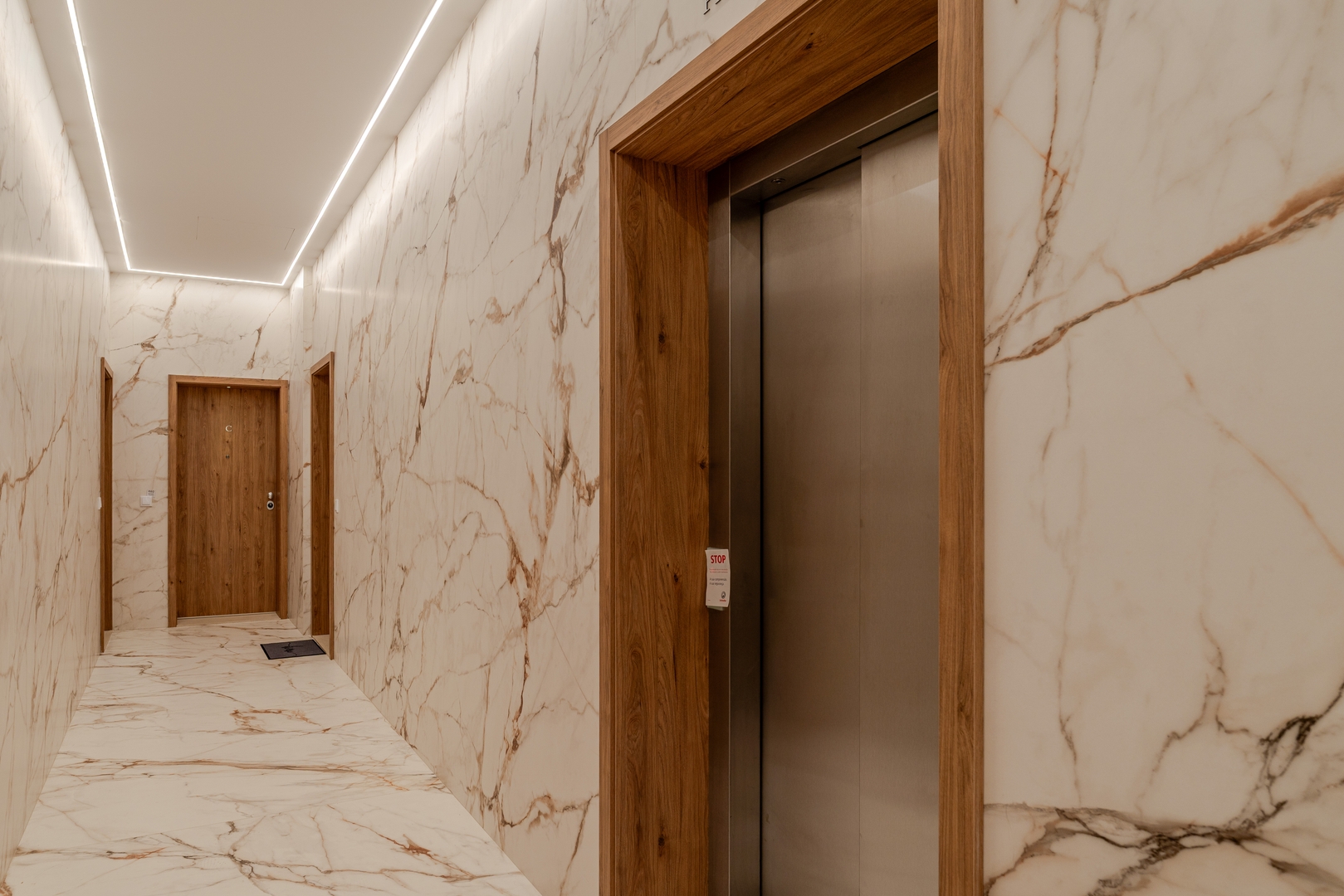 Sleek & Modern Flat w/ Private Garage by HostWise 29 Host Wise Booking