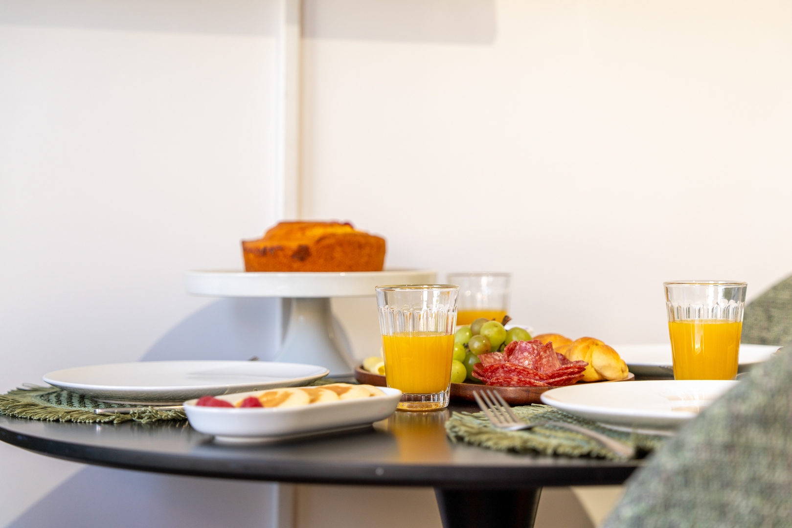 Modern & Cozy Studio by HostWise 16 Host Wise Booking