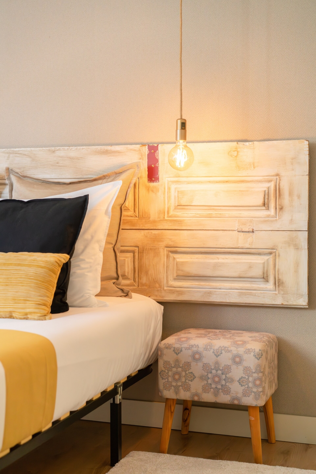 Colorful Bright Flats w/ Balcony by HostWise 31 Host Wise Booking