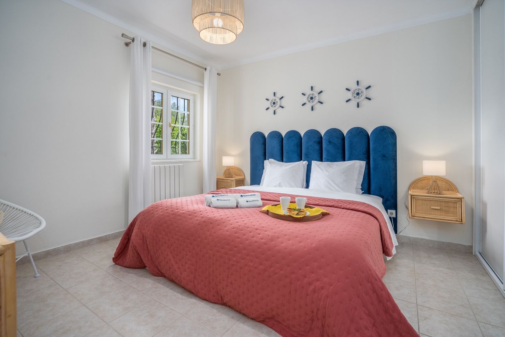 Host Wise - Luxurious Pool & Jacuzzi Hideaway 2 Host Wise Booking