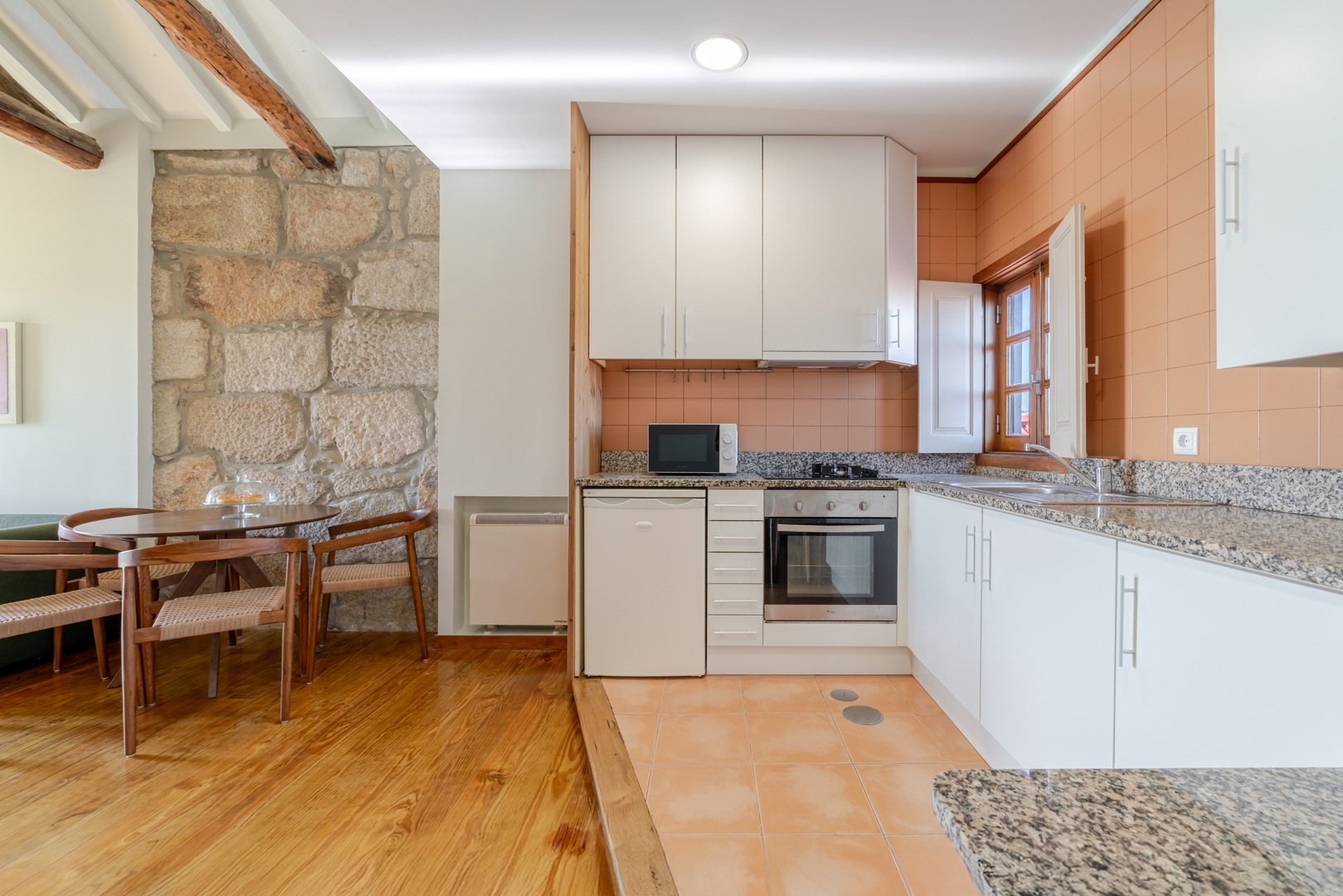 Twin Picaria Balcony Suites by HostWise 64 Host Wise Booking