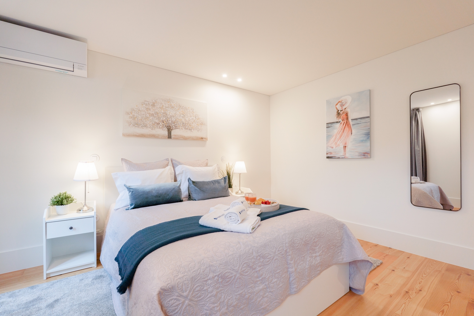 Modern Comfort in City Center by HostWise 21 Host Wise Booking