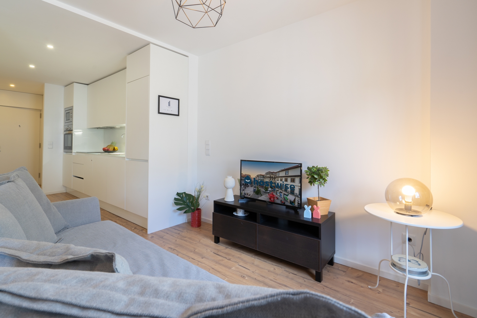 Host Wise - Precious Comfortble Flat | Central 18 Host Wise Booking