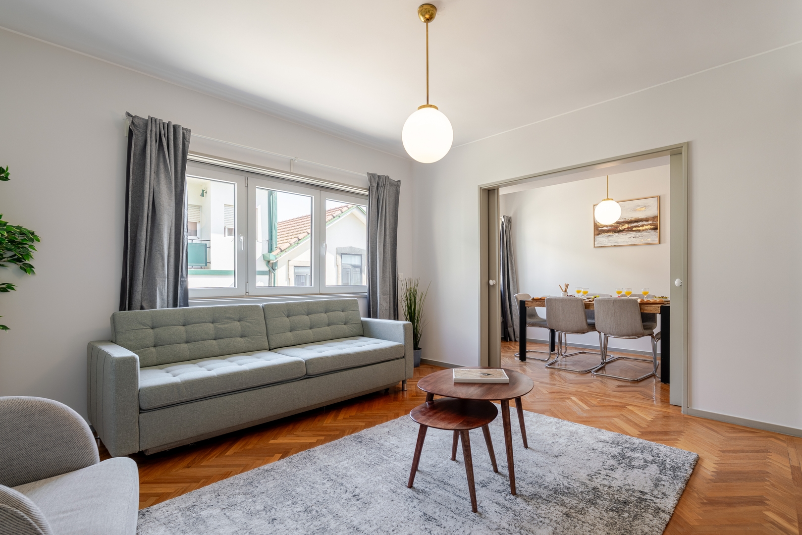 HostWise - Bright & Spacious Flat w/ Garage 16 Host Wise Booking