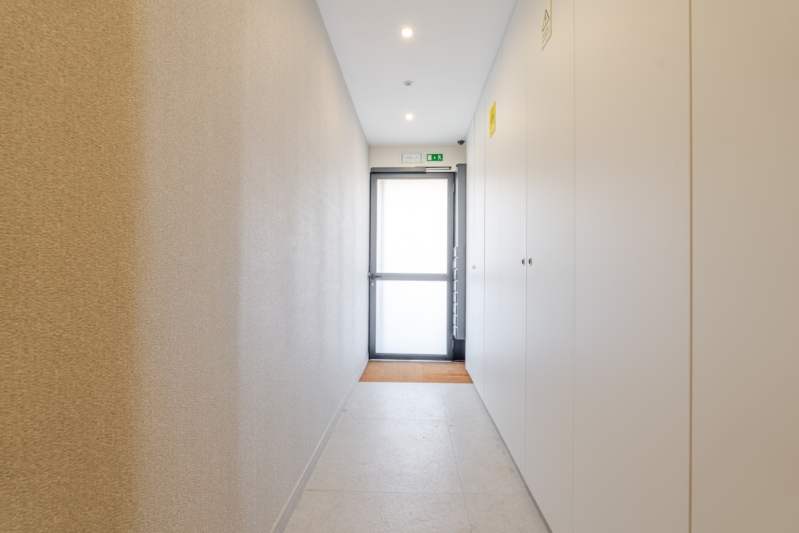 Stylish 2 Duplex & Patio Studio in Porto by HostWise 18 Host Wise Booking