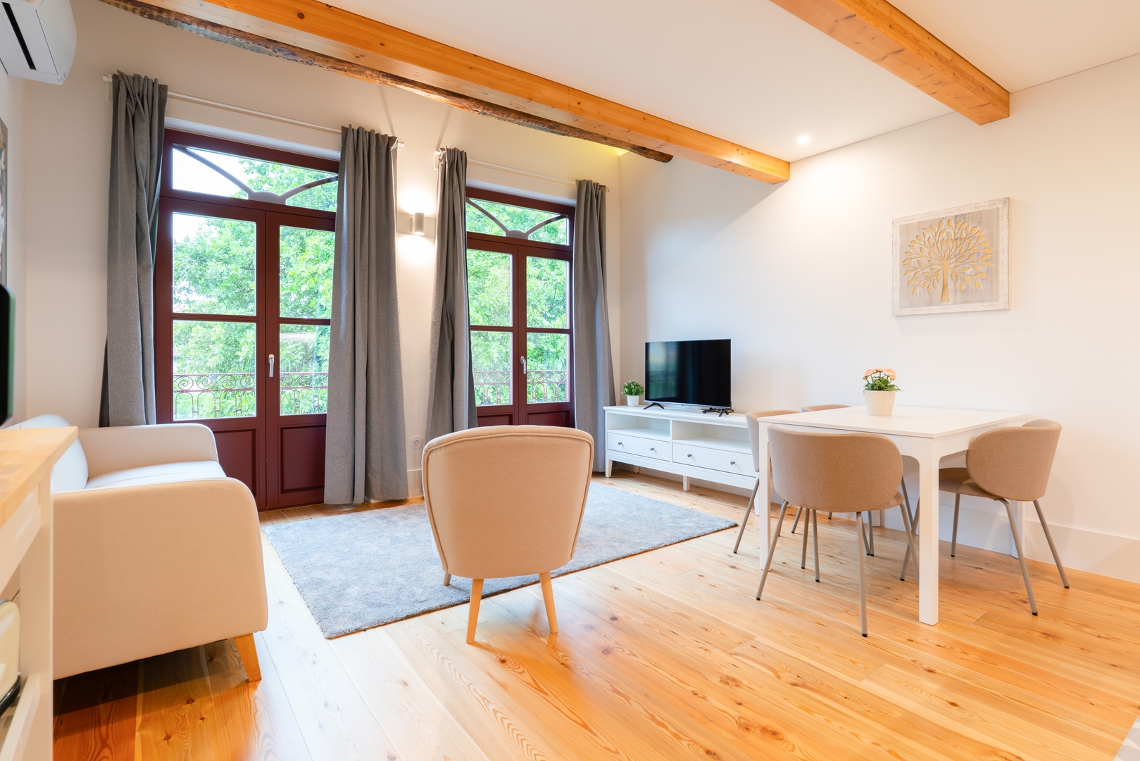 Spacious & Family Flats by HostWise Host Wise Booking