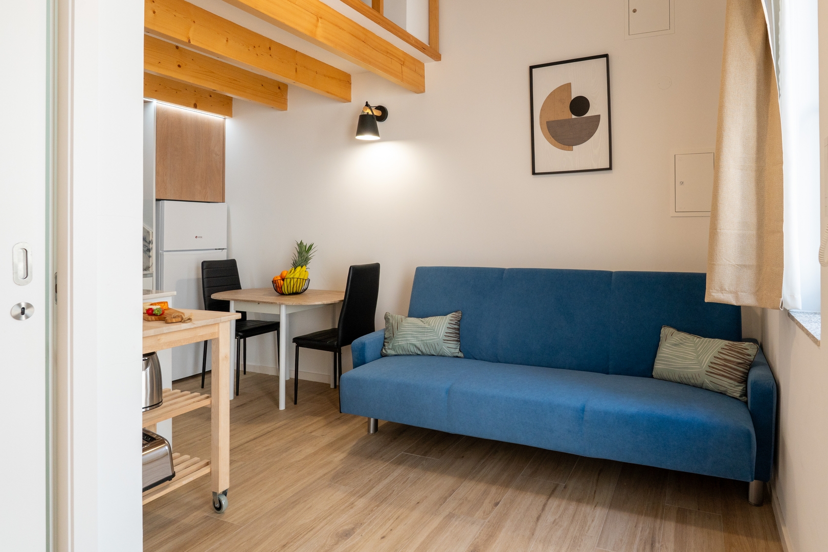 Cozy T1 Flats with Courtyard BBQ by HostWise 40 Host Wise Booking