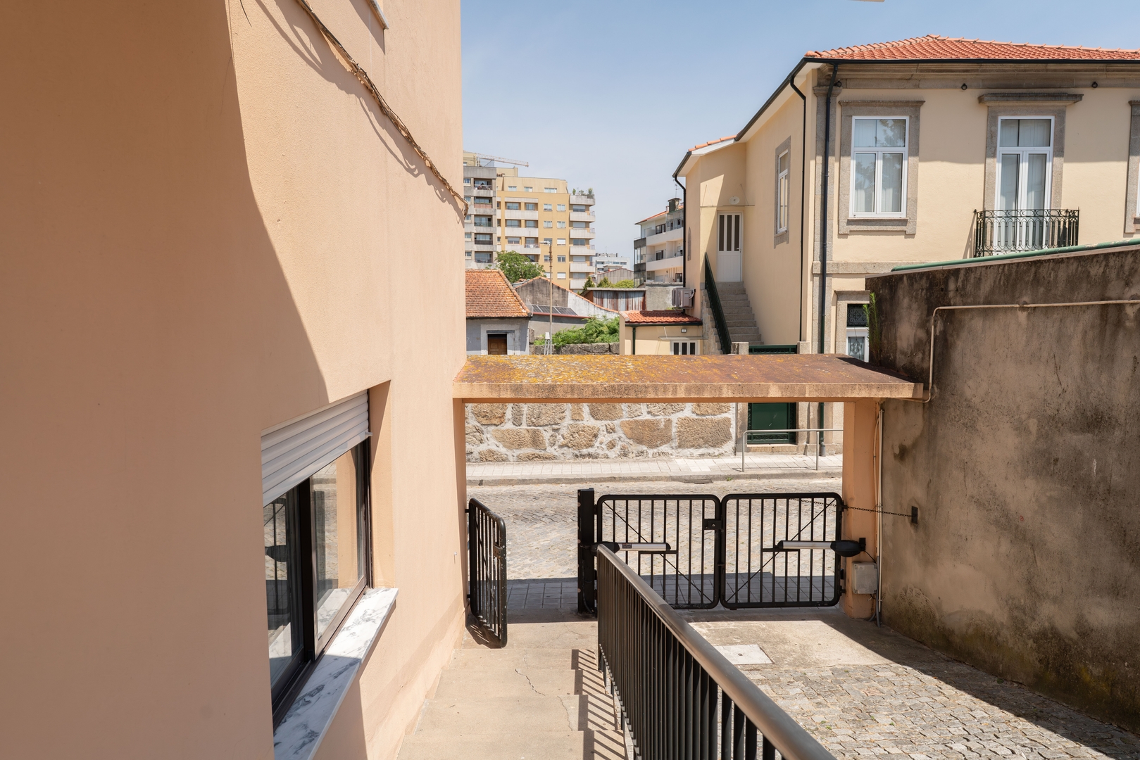 Stylish & Spacious Apartment by HostWise 32 Host Wise Booking