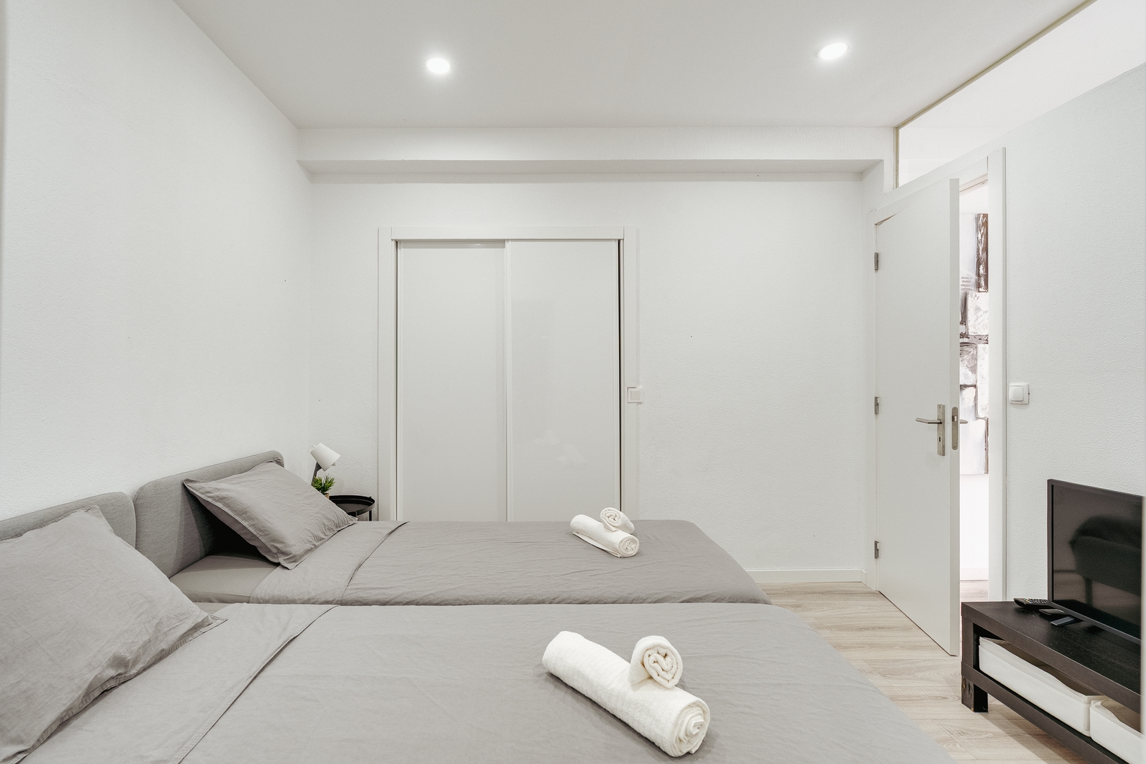 Sunny Flat w/ Jacuzzi & Balconies by Host Wise 6 Host Wise Booking