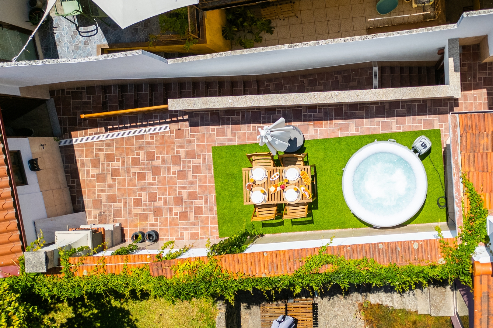 Spacious Duplex | Jacuzzi & Terrace by HostWise 1 Host Wise Booking