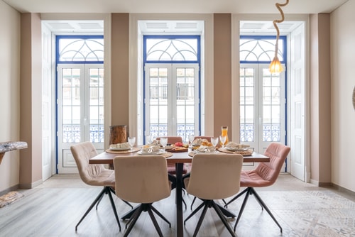 HostWise - Central Decor Flat | Balcony Host Wise Booking