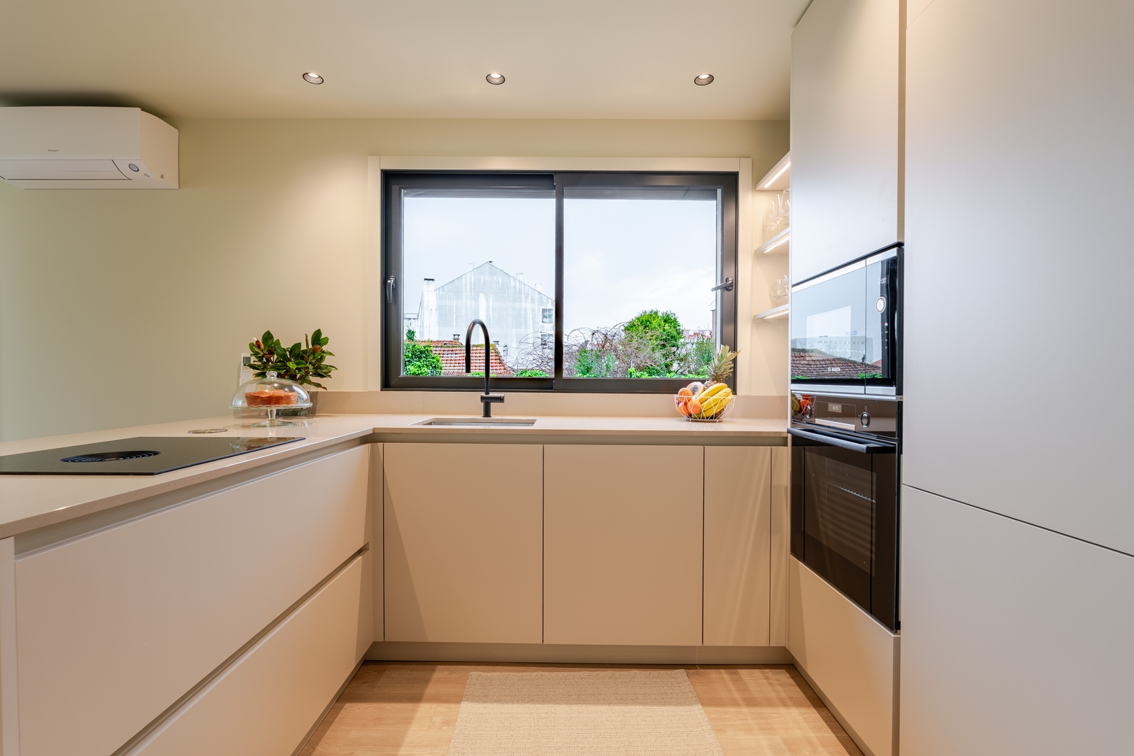 HostWise - Stylish Flat with Terrace & Garage 22 Host Wise Booking