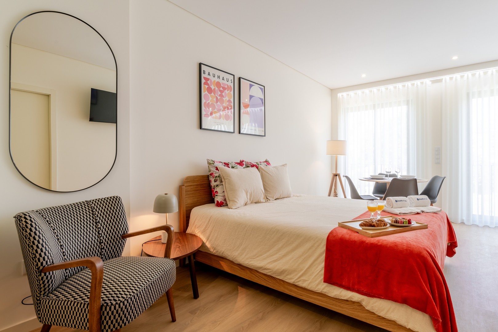 Stylish Balcony Apt & 2 Cozy Studios by HostWise 43 Host Wise Booking