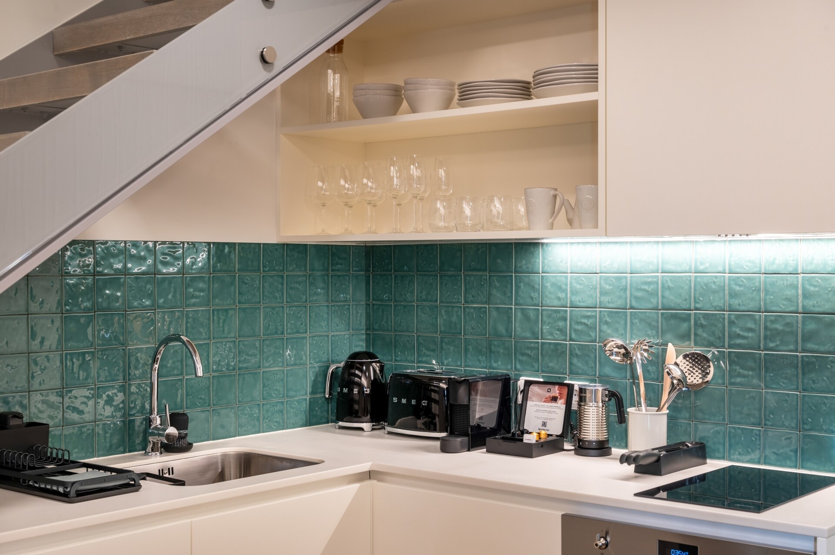 5 Fervença Boutique Palace Flats by HostWise 18 Host Wise Booking