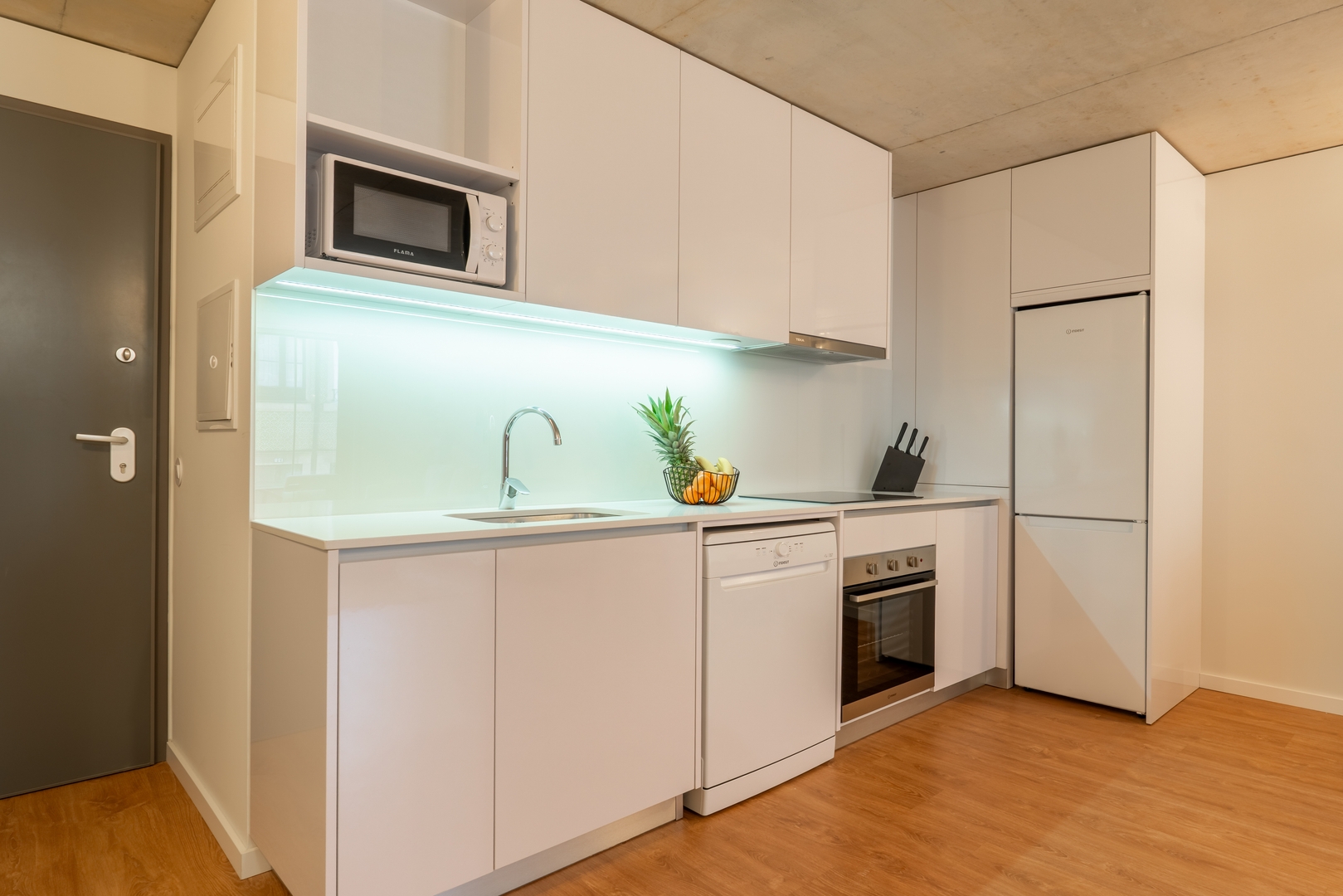 Modern 1BR Trio, Central Porto by HostWise 4 Host Wise Booking
