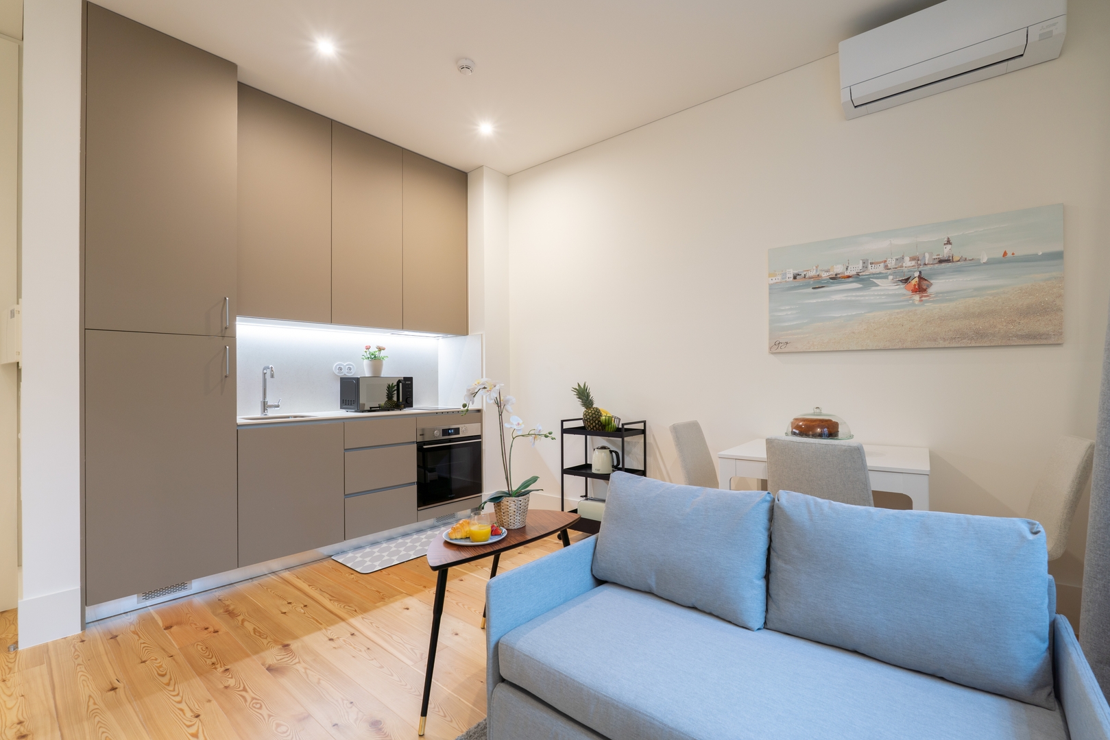 Modern & Cozy Flat by HostWise 9 Host Wise Booking