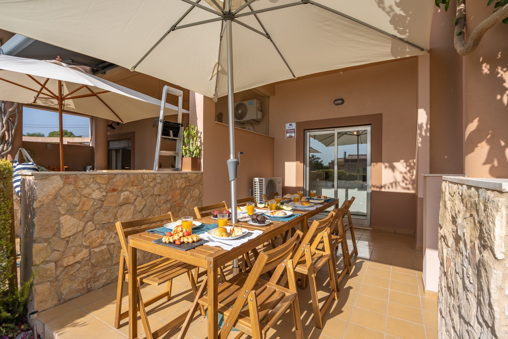 Sunny House with Jacuzzi and Pool by HostWise 23 Host Wise Booking