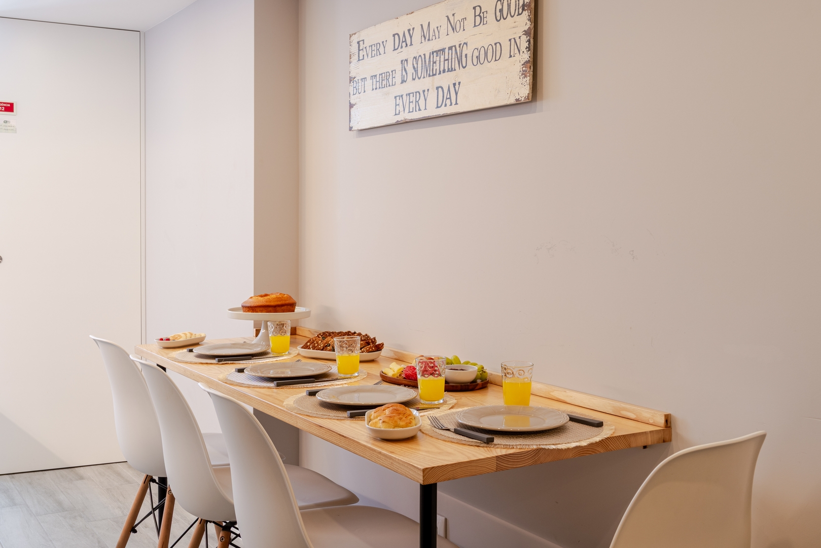 Cozy & Central Apartment by HostWise 4 Host Wise Booking