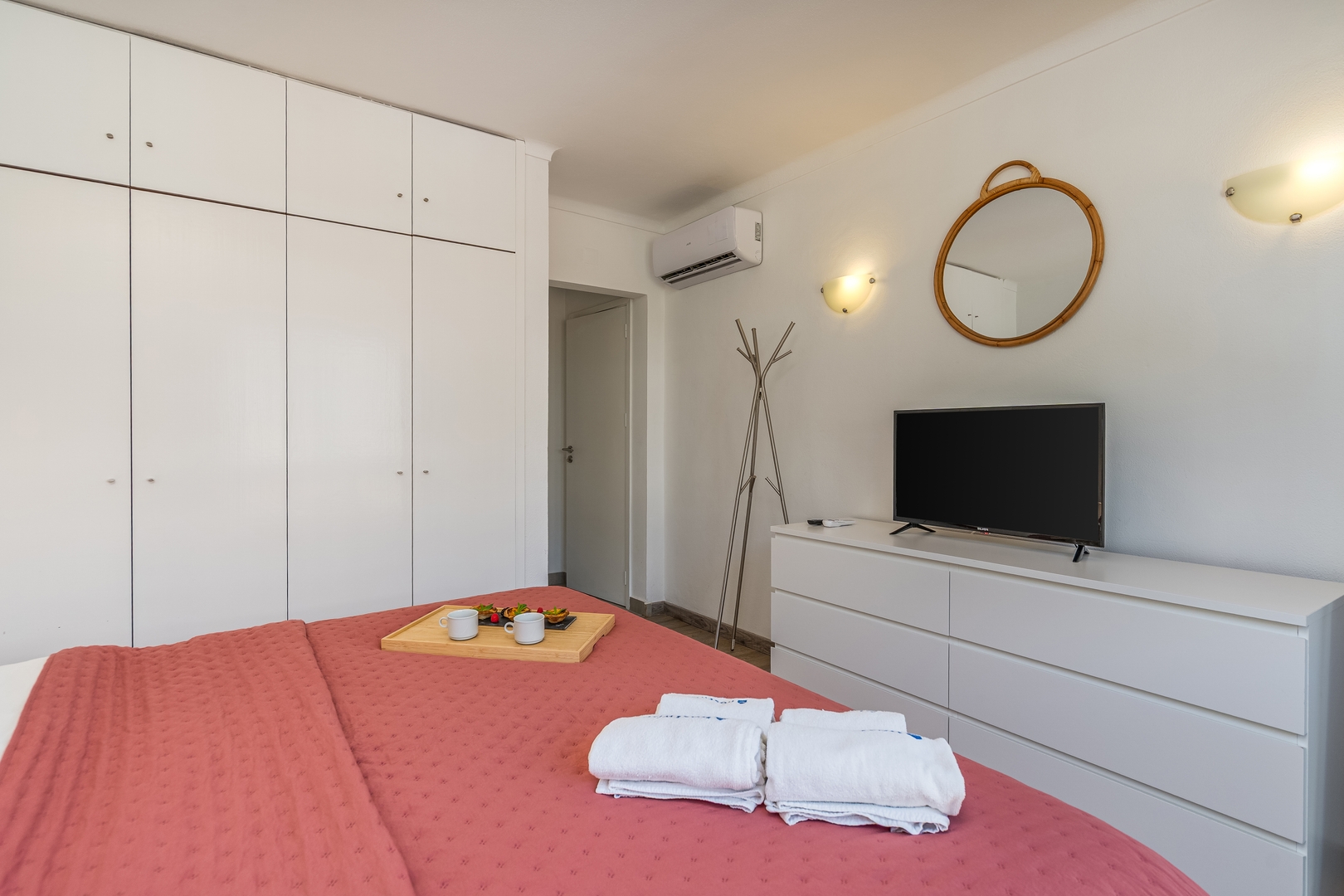 Vilamoura Retreat with Pool & Balcony by HostWise 6 Host Wise Booking