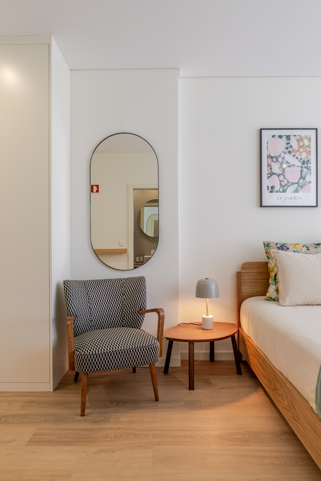 Stylish Balcony Apt & 2 Cozy Studios by HostWise 27 Host Wise Booking