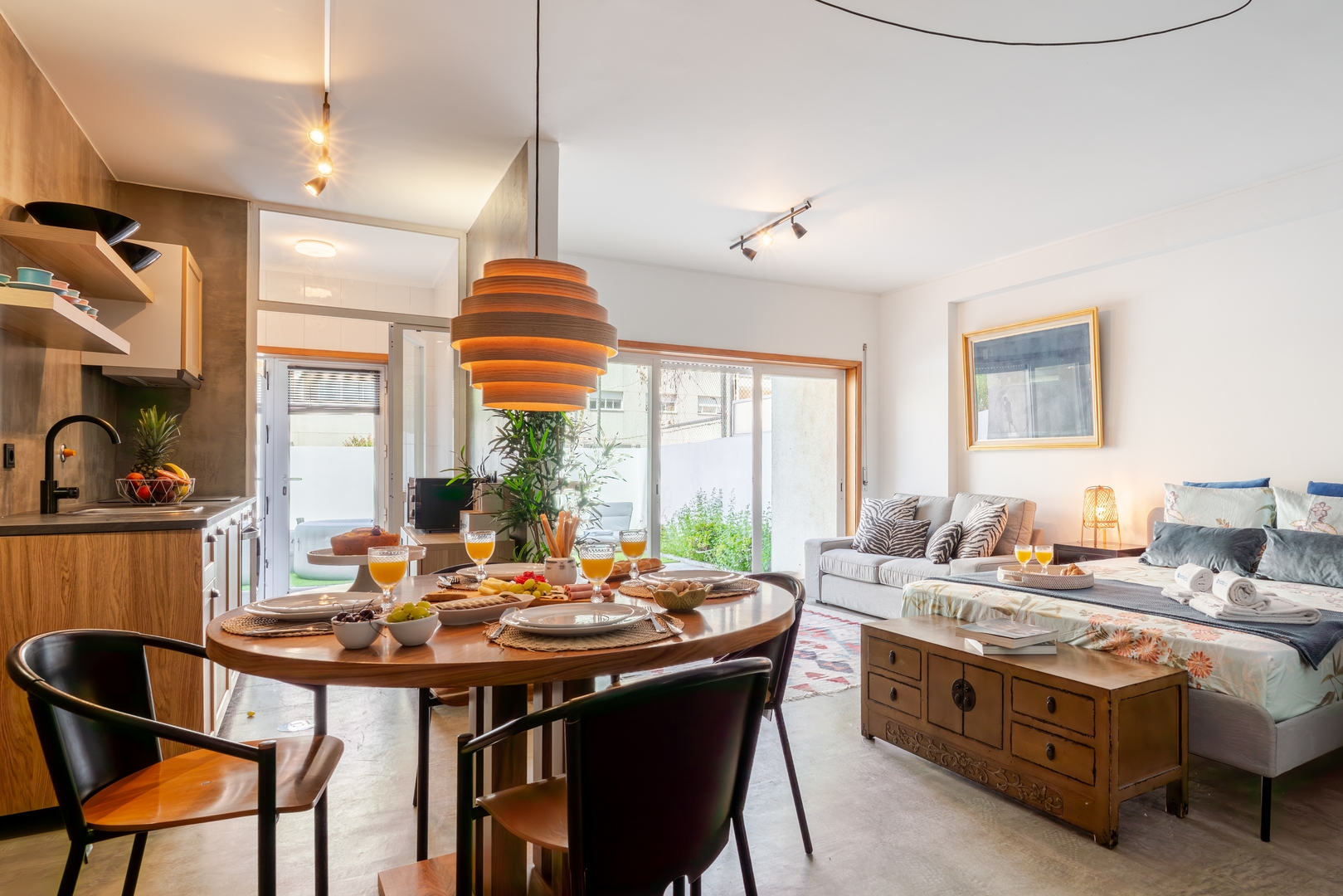 HostWise – Modern Flat w/ Terrace | Near the Beach 27 Host Wise Booking