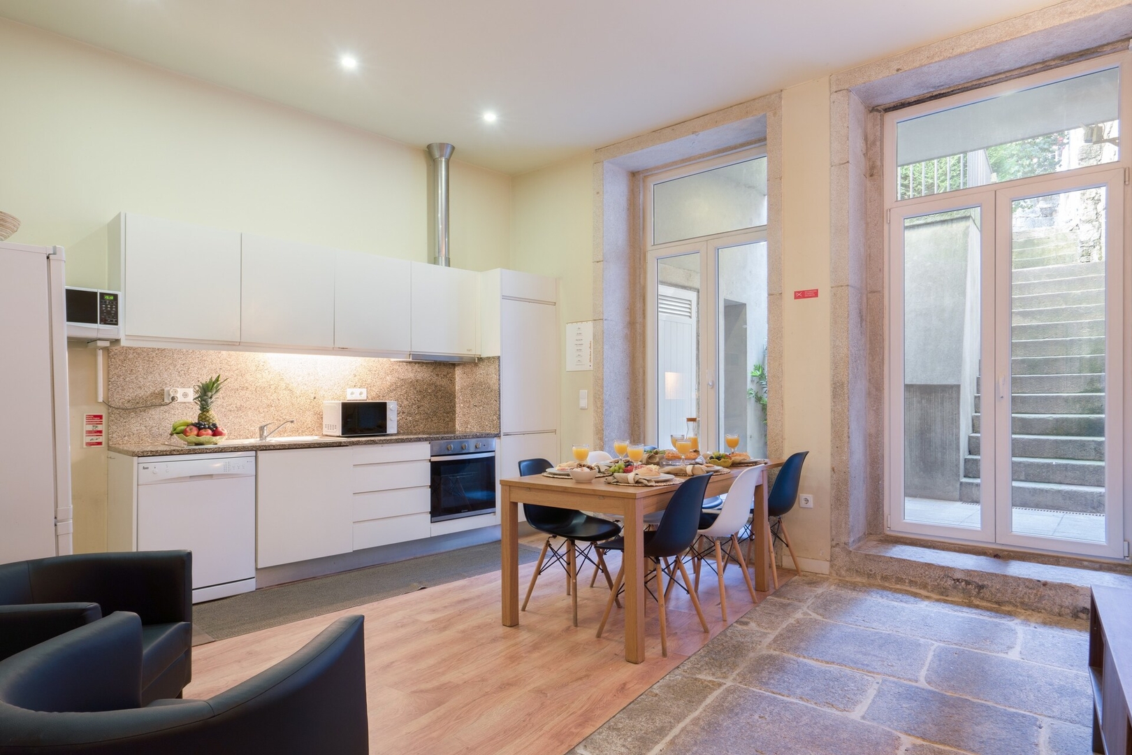 Cozy Sunny Flat | City Center by HostWise 11 Host Wise Booking