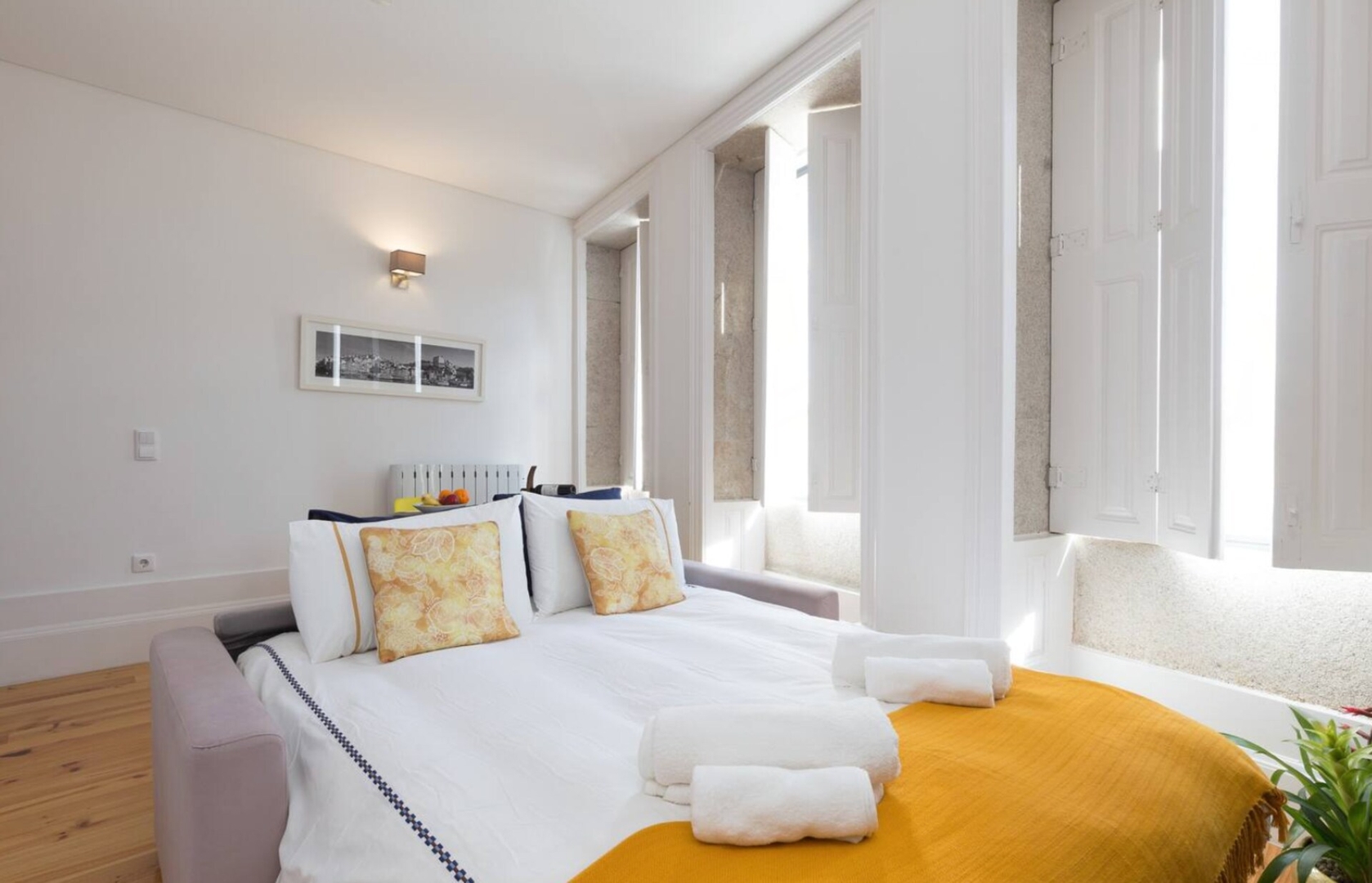 Central Sunny Flat - Prime Location by HostWise 16 Host Wise Booking