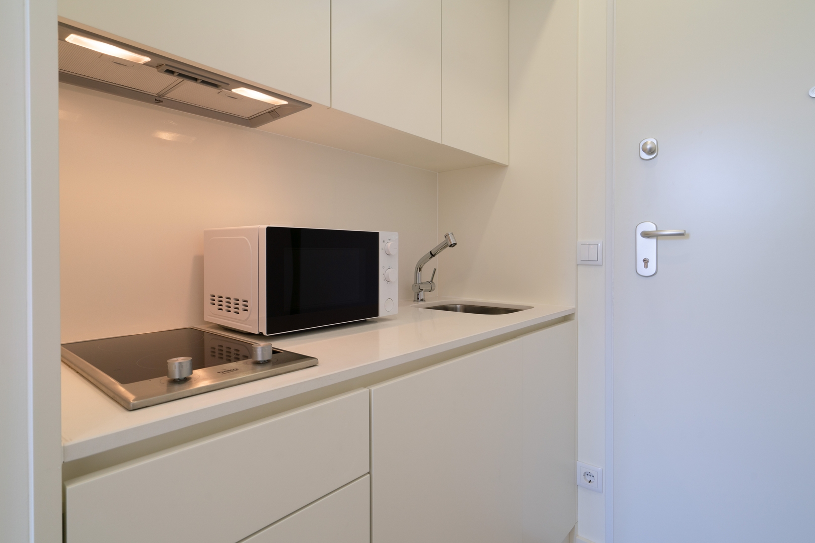 3 Cozy Flats with Private Patios by HostWise 14 Host Wise Booking