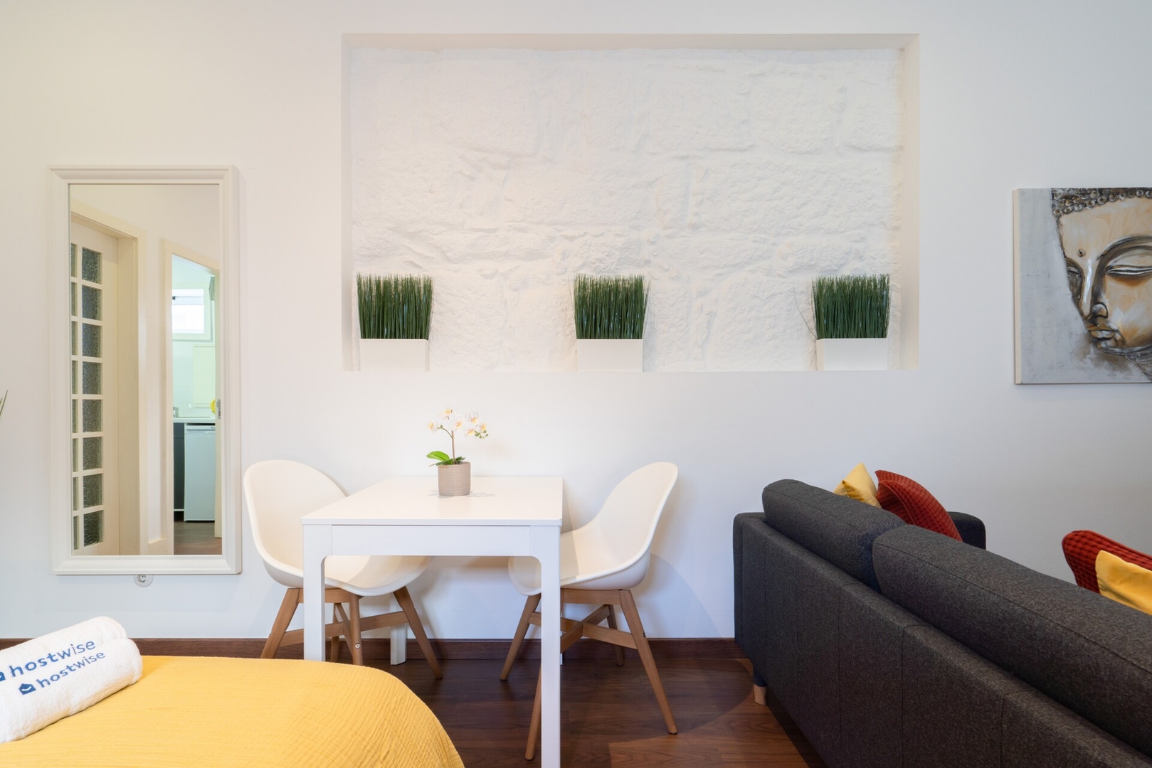 Host Wise - 2 Rustic Colorful Flats | Terrace 12 Host Wise Booking