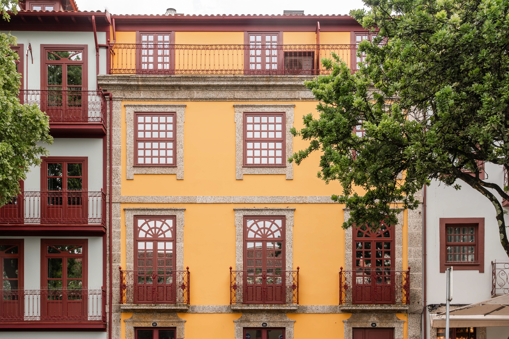 HostWise - Cozy & Bright Flat 4 Host Wise Booking