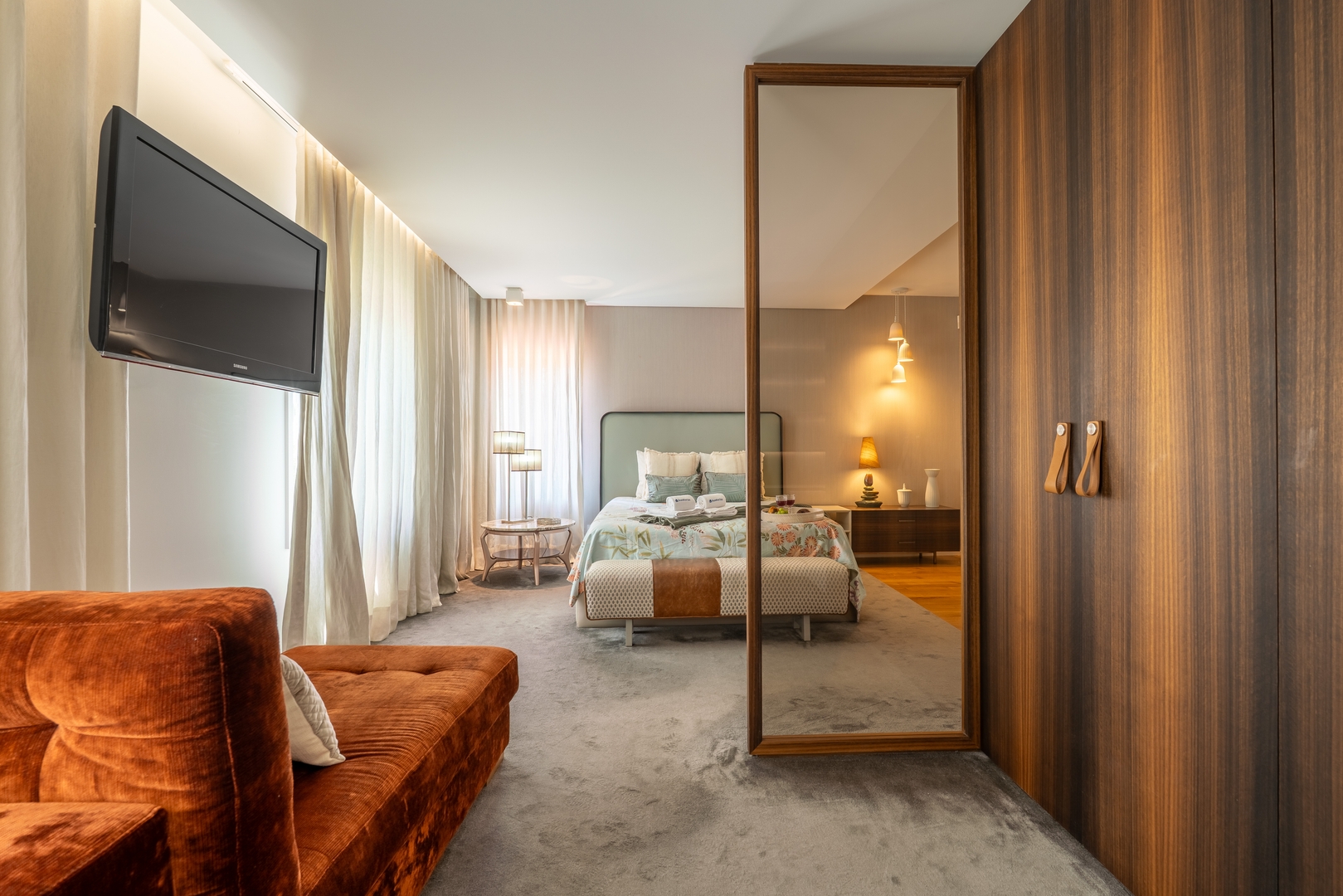 HostWise - Modern Comfort & Shared Pool in Paredes 12 Host Wise Booking