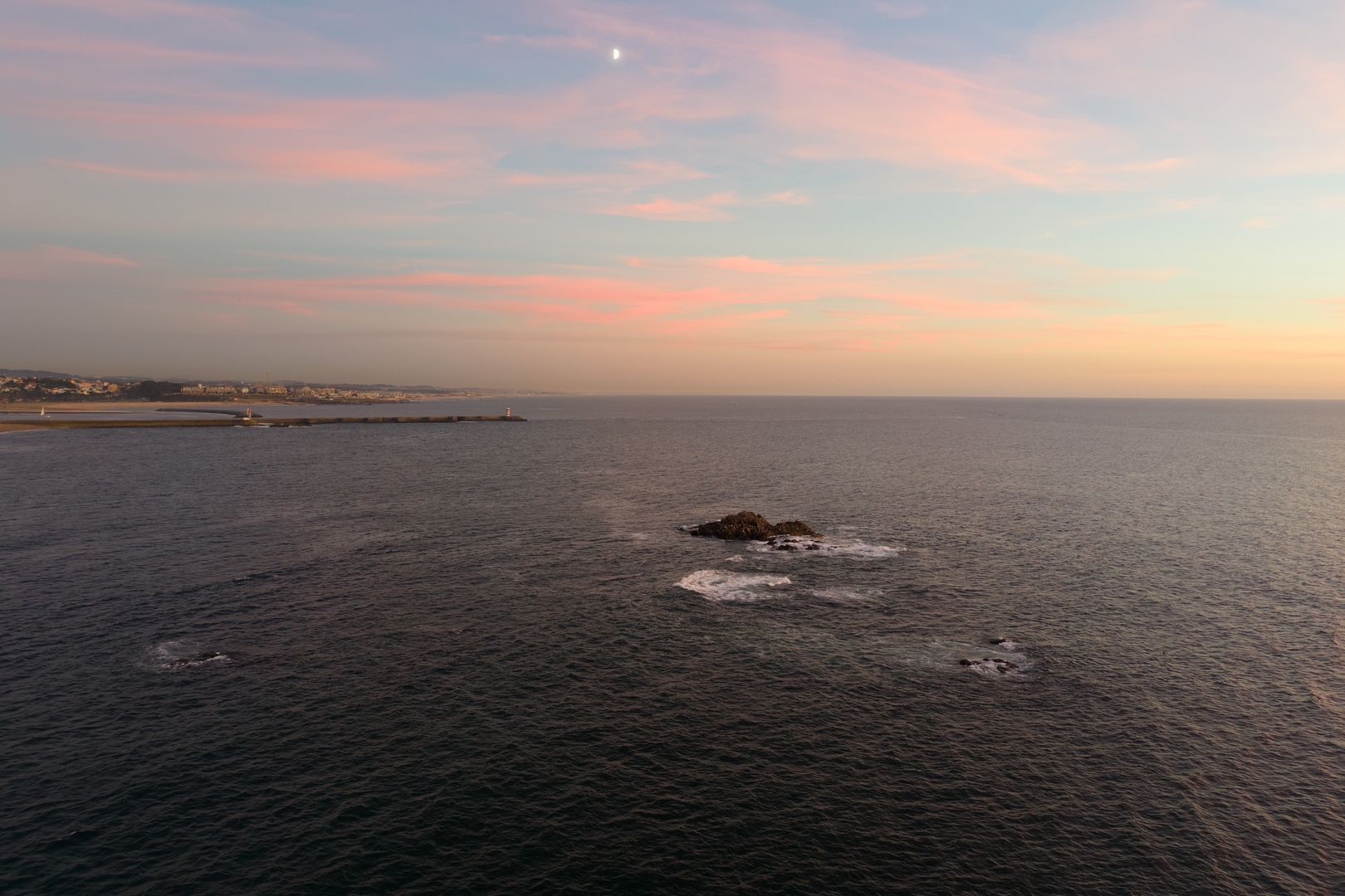 Seaside Balcony w/ Panoramic Sea Views by HostWise 25 Host Wise Booking