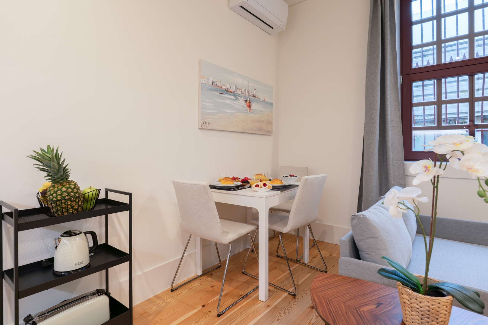 Modern & Cozy Flat by HostWise 13 Host Wise Booking