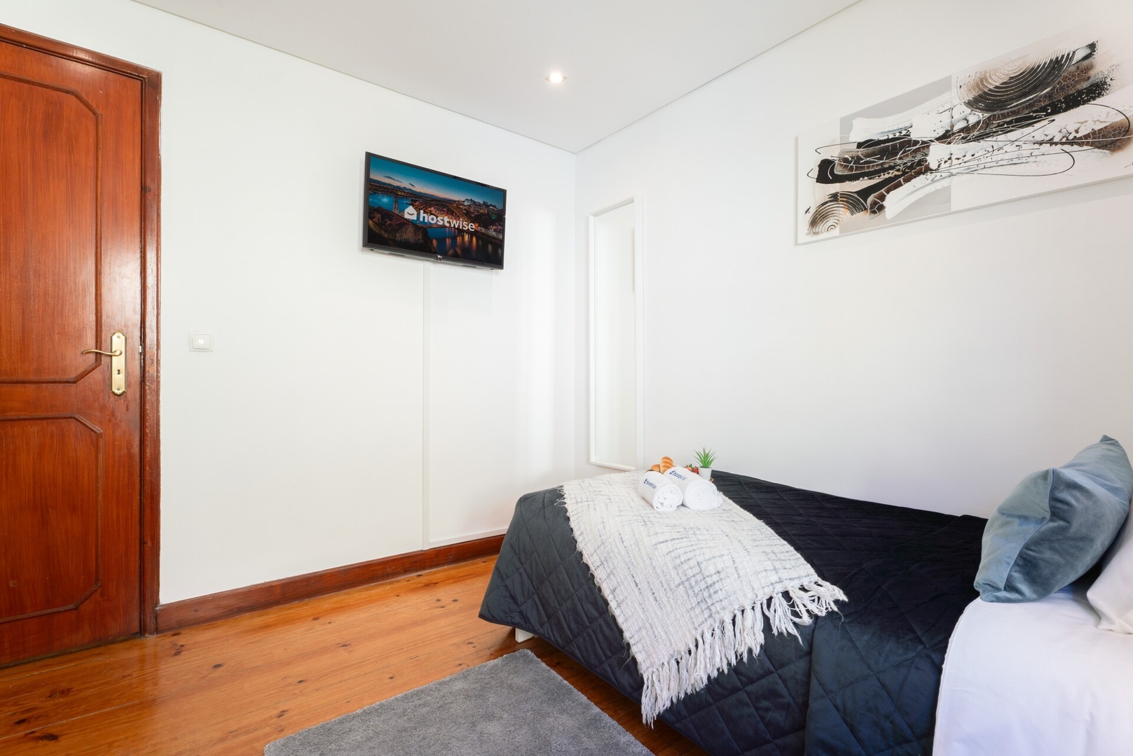 Host Wise - Charming Spacious Duplex House 16 Host Wise Booking