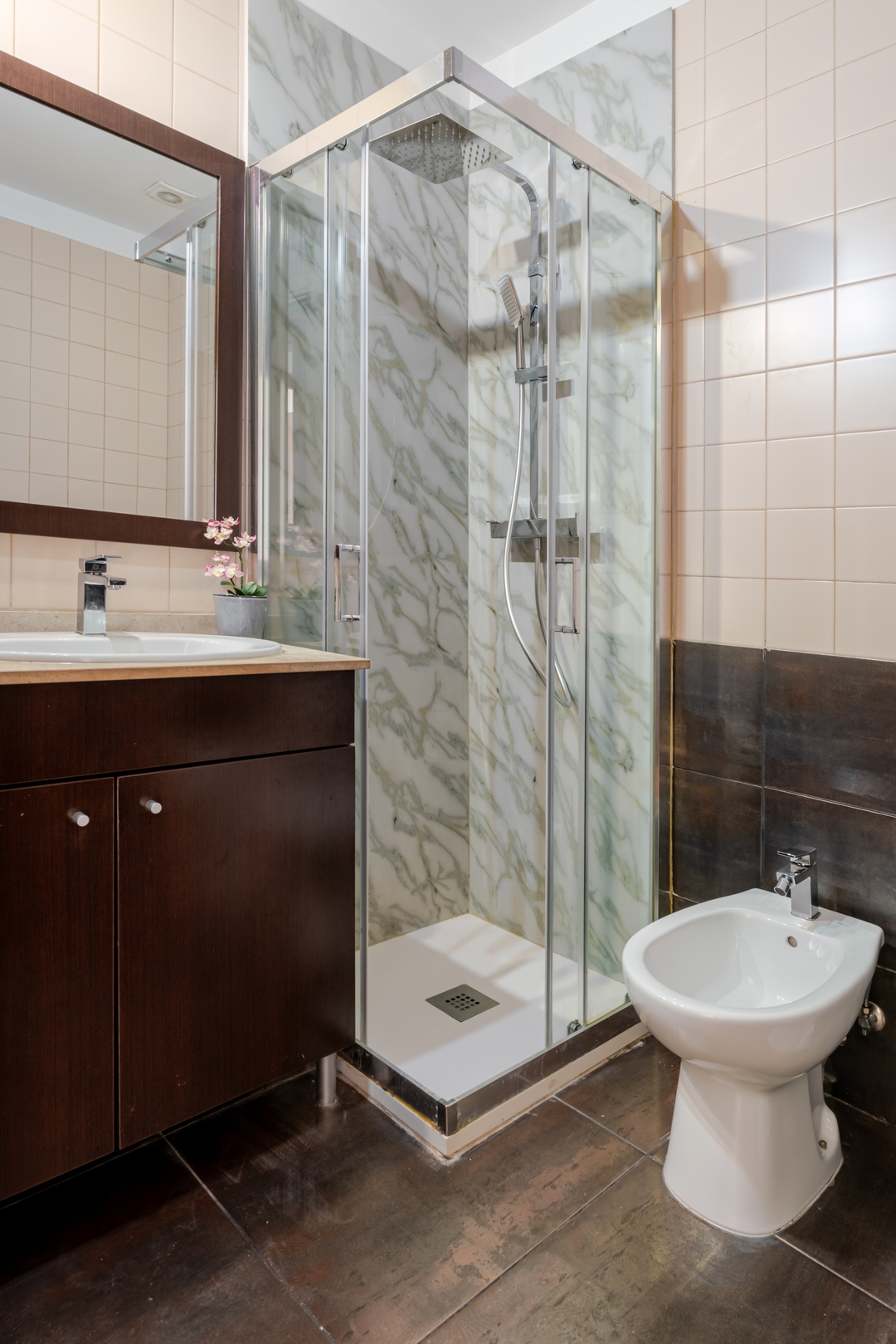 Twin Picaria Balcony Suites by HostWise 31 Host Wise Booking