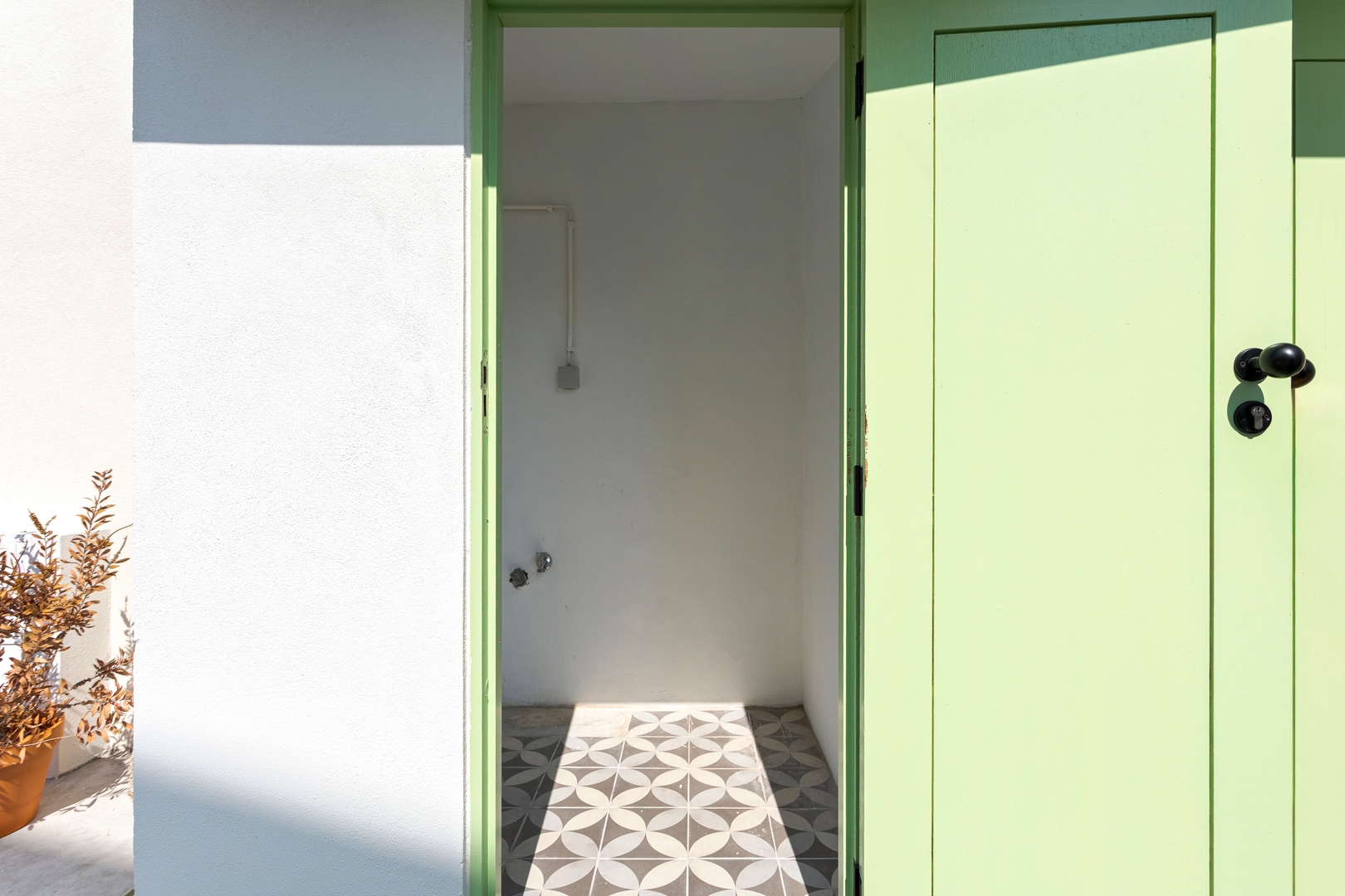 Bright Flat | Romantic Escape by HostWise 18 Host Wise Booking