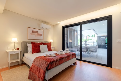 Premium Apartment w/ Garage & Balcony by HostWise Host Wise Booking