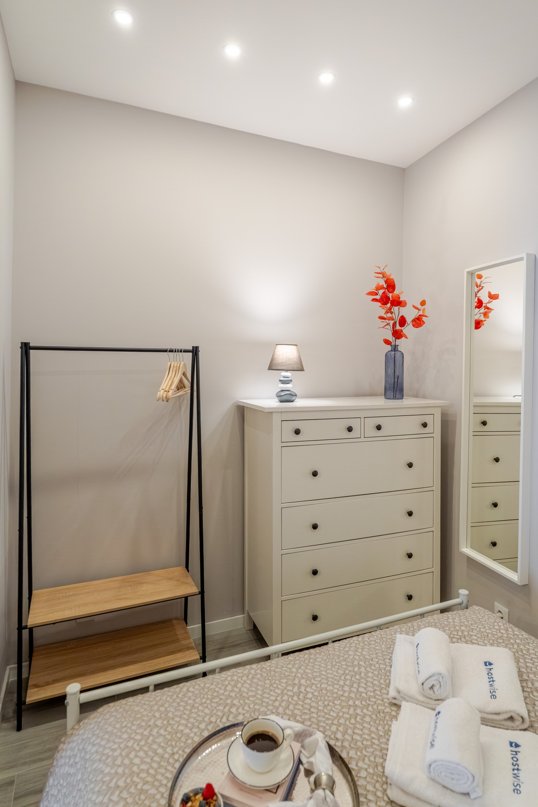 Cozy & Central Apartment by HostWise 15 Host Wise Booking