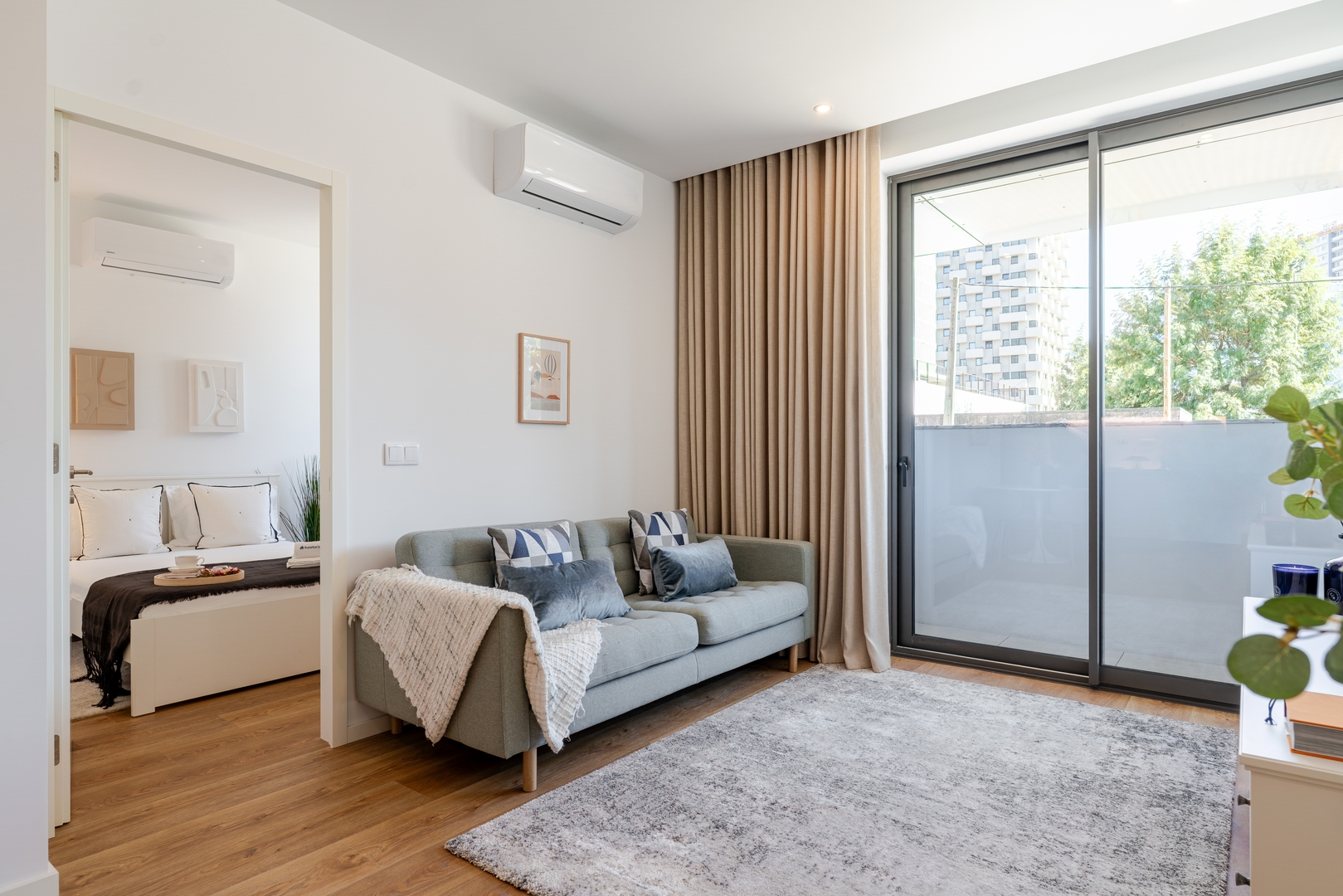 Sleek & Modern Flat w/ Private Garage by HostWise 3 Host Wise Booking