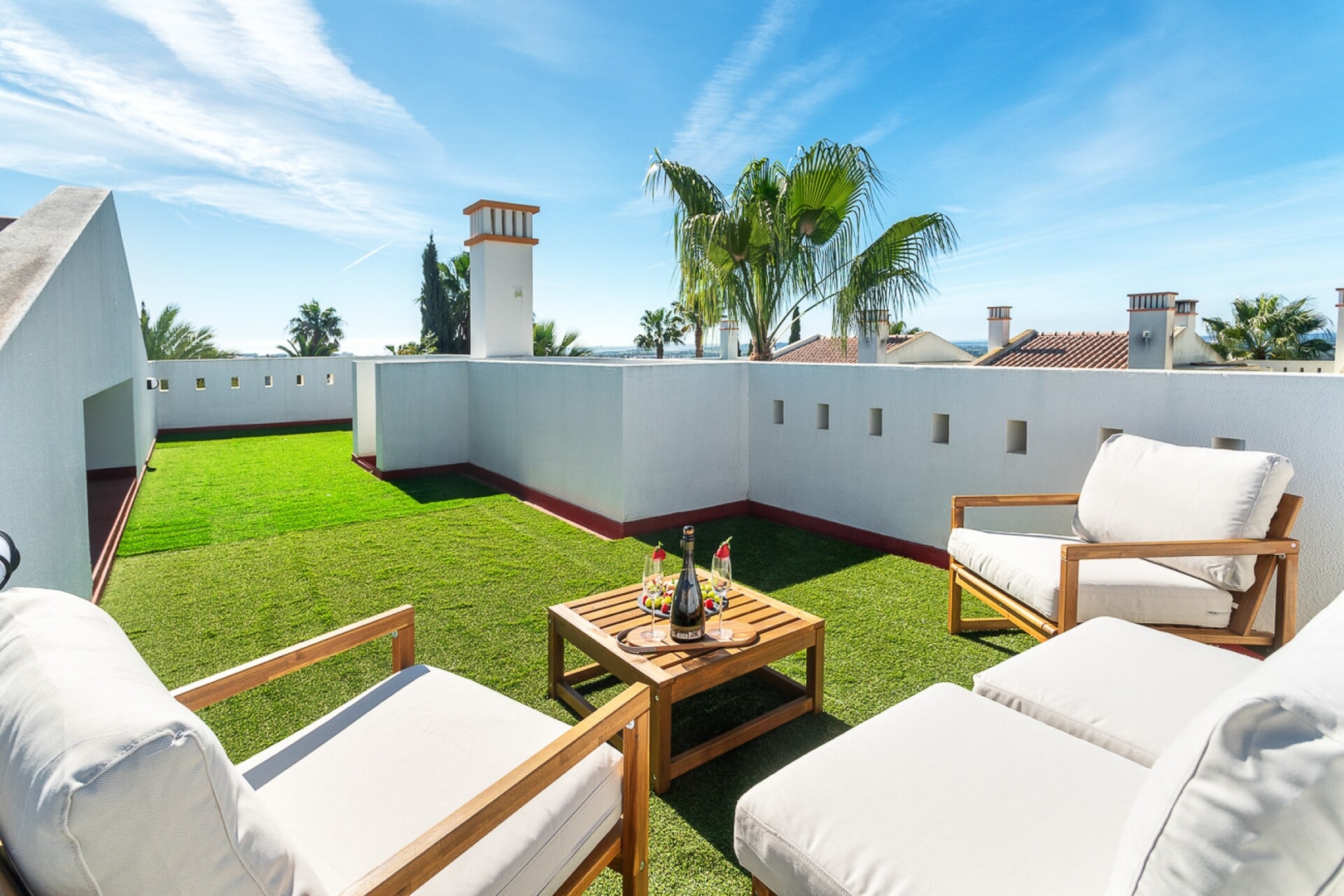 Host Wise - Deluxe House | Pool & Jacuzzi 49 Host Wise Booking