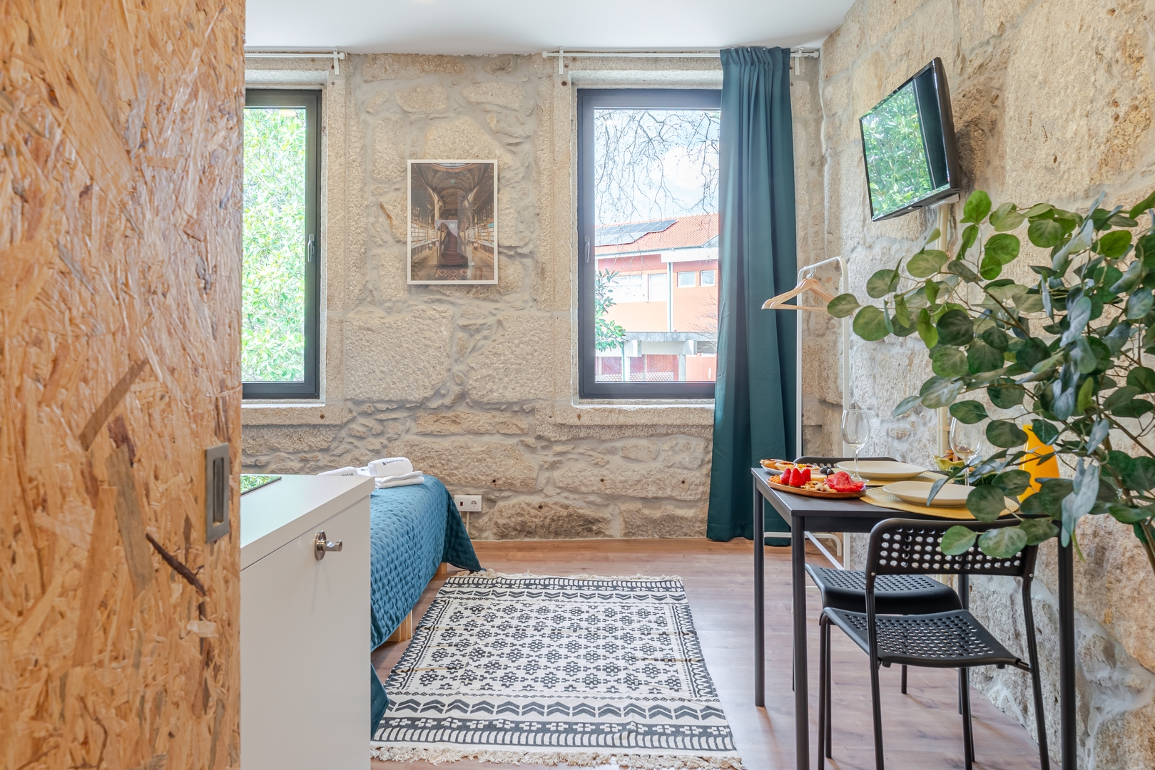 Stylish & Cozy Flat by HostWise 6 Host Wise Booking