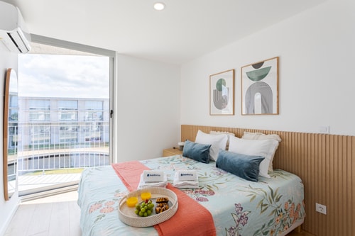 Bright Flat with Balcony and Garage by HostWise Host Wise Booking