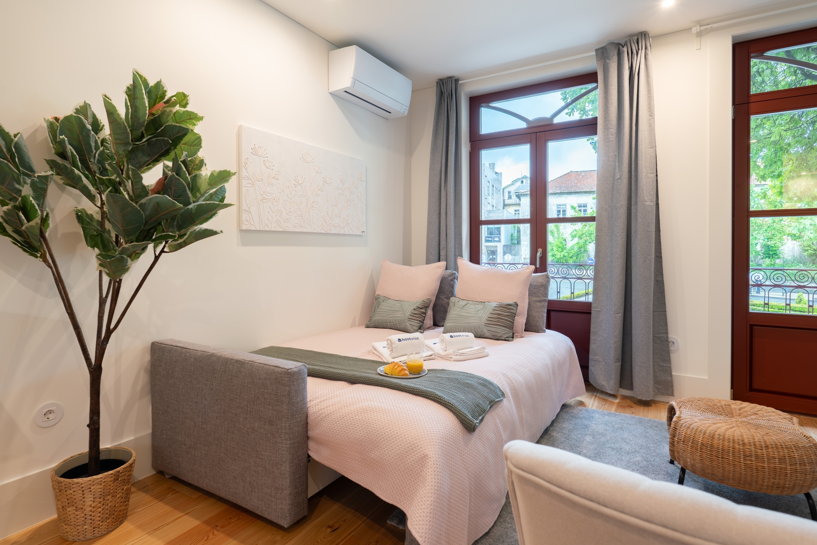 Central Apts Near Guimarães Sites by HostWise 30 Host Wise Booking