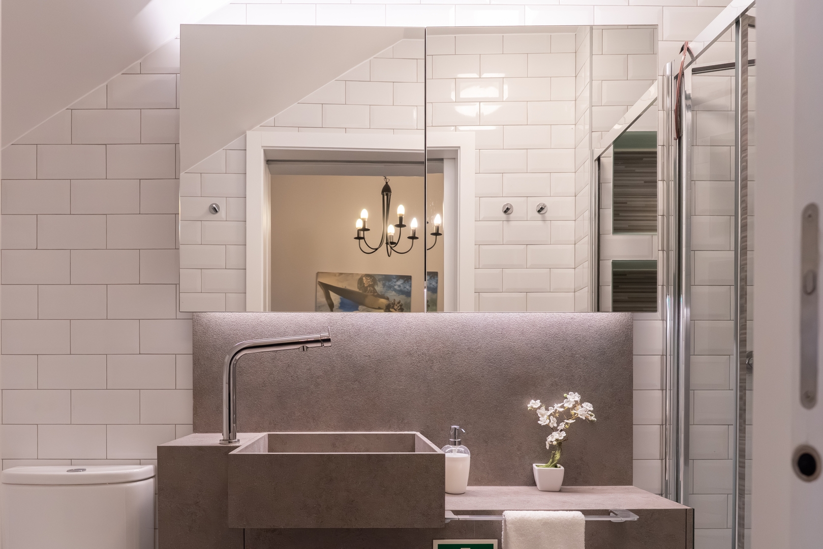 Cozy & Central Apartment by HostWise 42 Host Wise Booking