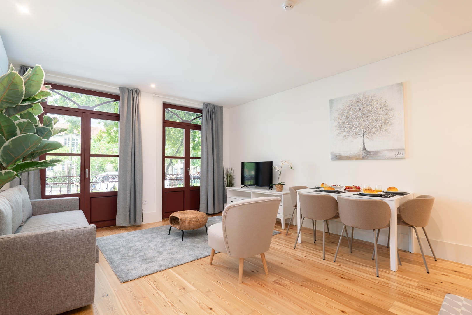 Central Apts Near Guimarães Sites by HostWise 23 Host Wise Booking