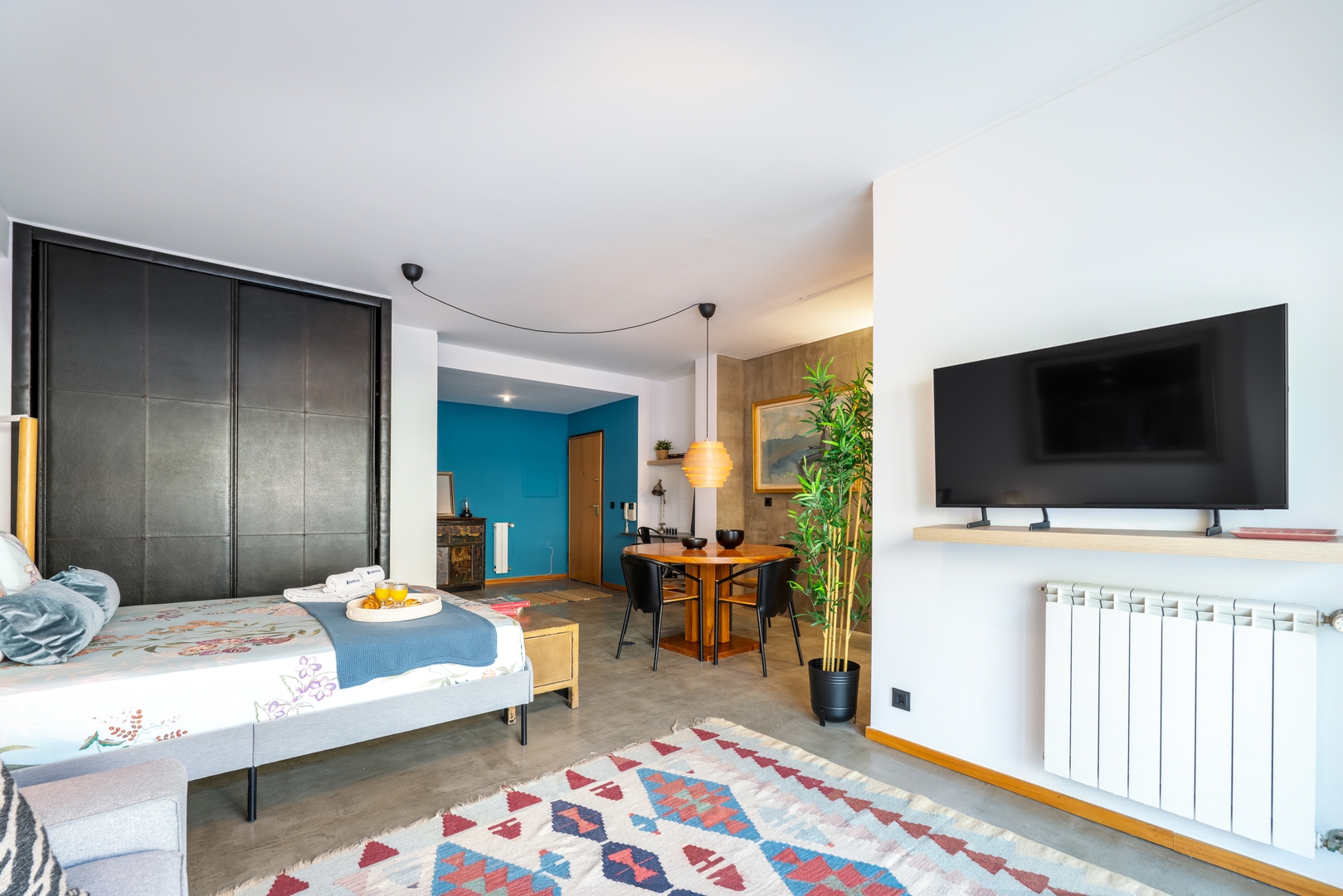 HostWise – Modern Flat w/ Terrace | Near the Beach 8 Host Wise Booking