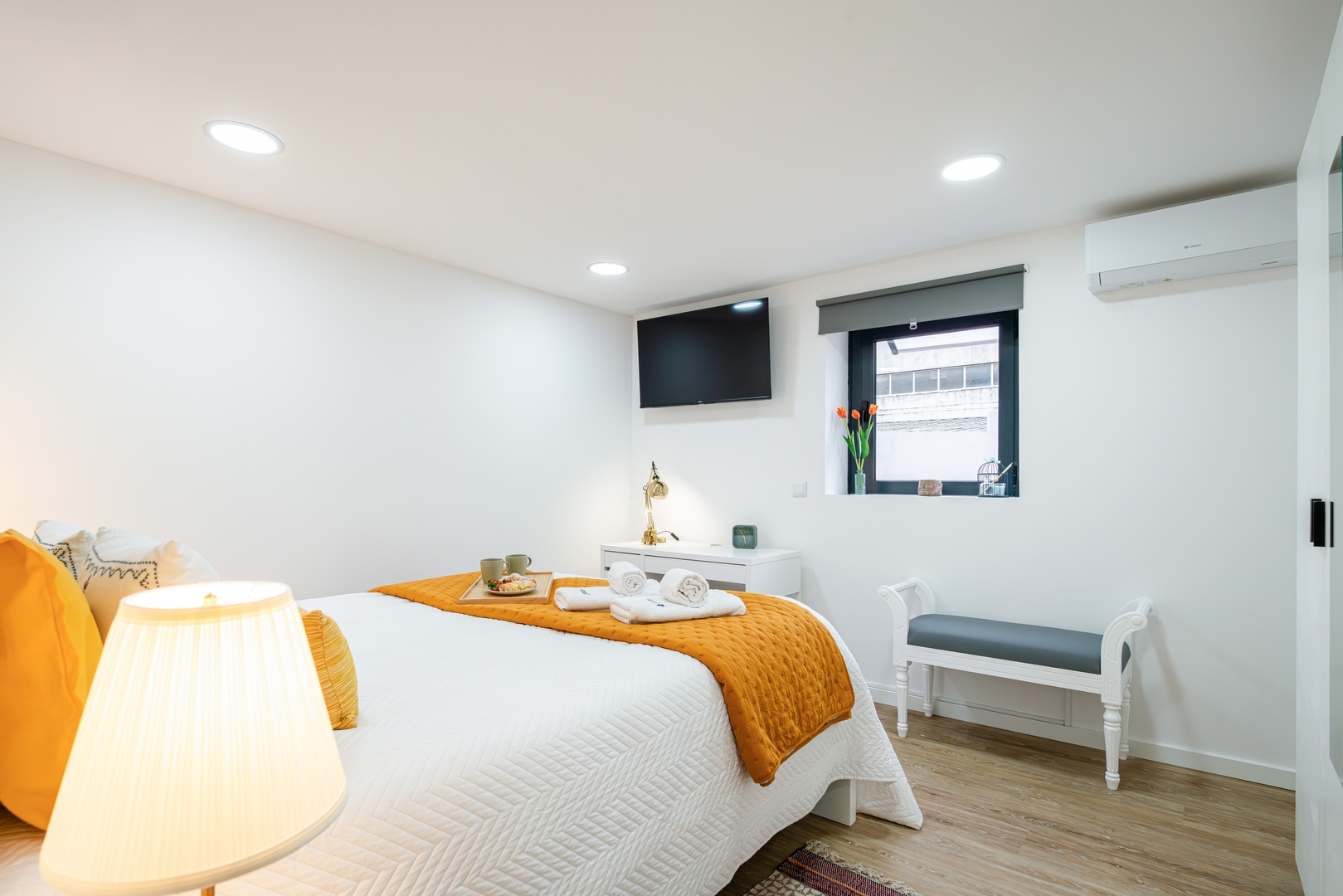 Poolside Duo Retreat, Silva Brinco by HostWise 18 Host Wise Booking