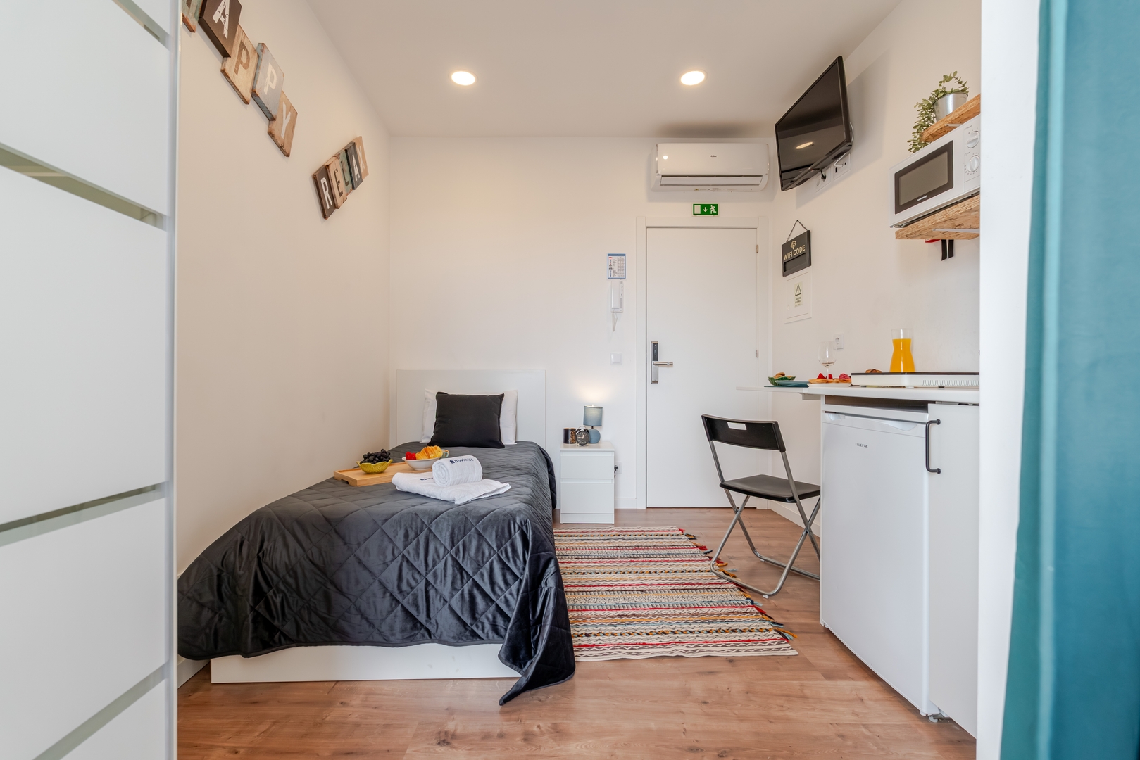 HostWise - Cozy Urban Flat 6 Host Wise Booking