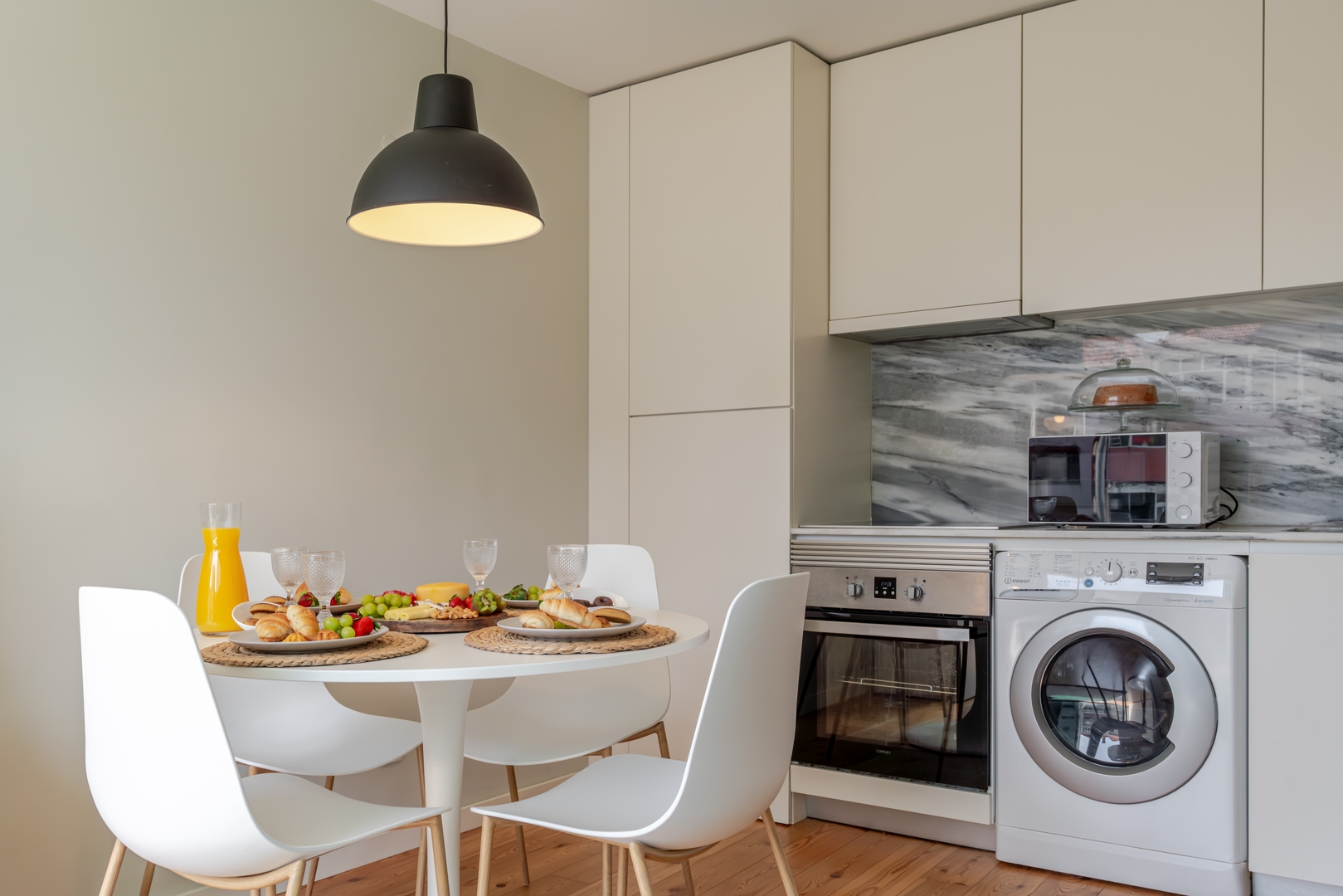 HostWise – Modern & Cozy Flat | Near the Beach 20 Host Wise Booking