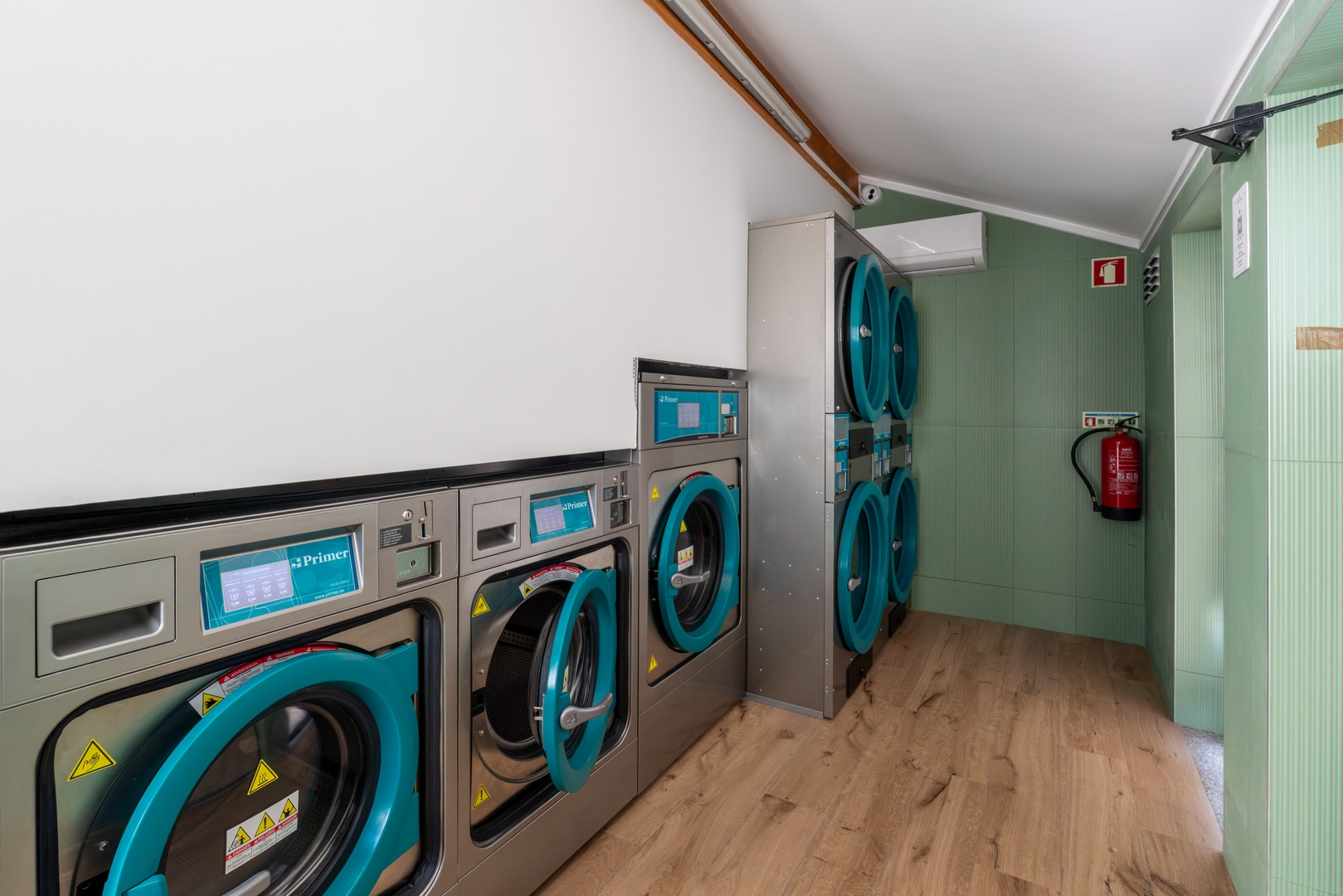 Terrace Studios for 12 in Porto by HostWise 28 Host Wise Booking